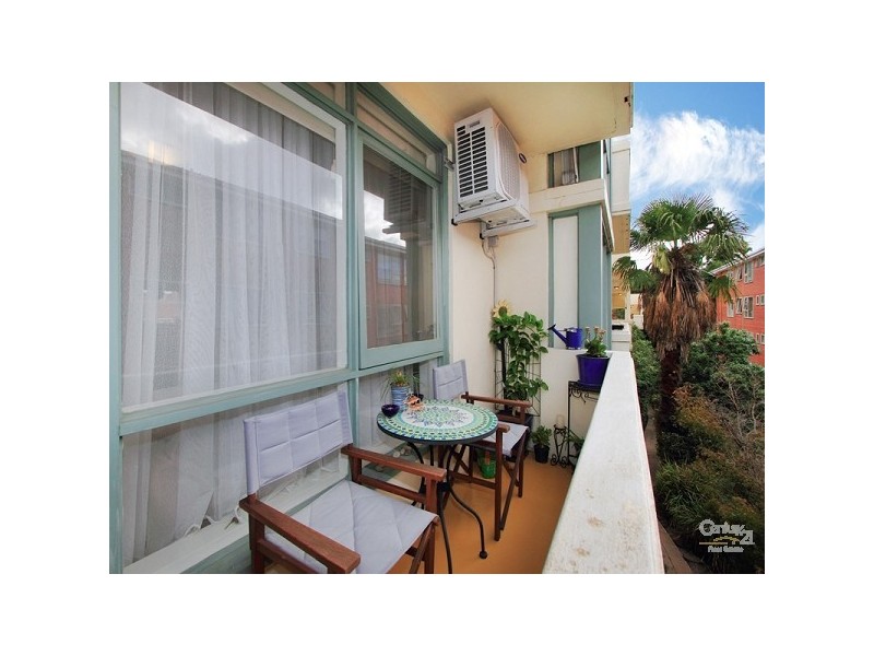 9/27 Mitford Street, St Kilda VIC 3182