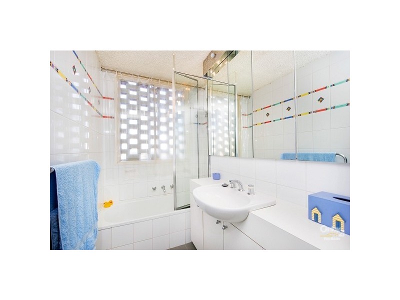 74/13 The Esplanade, St Kilda VIC 3182