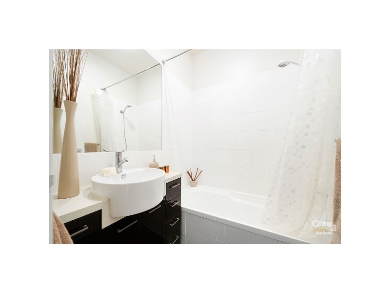 15/145 Ormond Road, Elwood VIC 3184