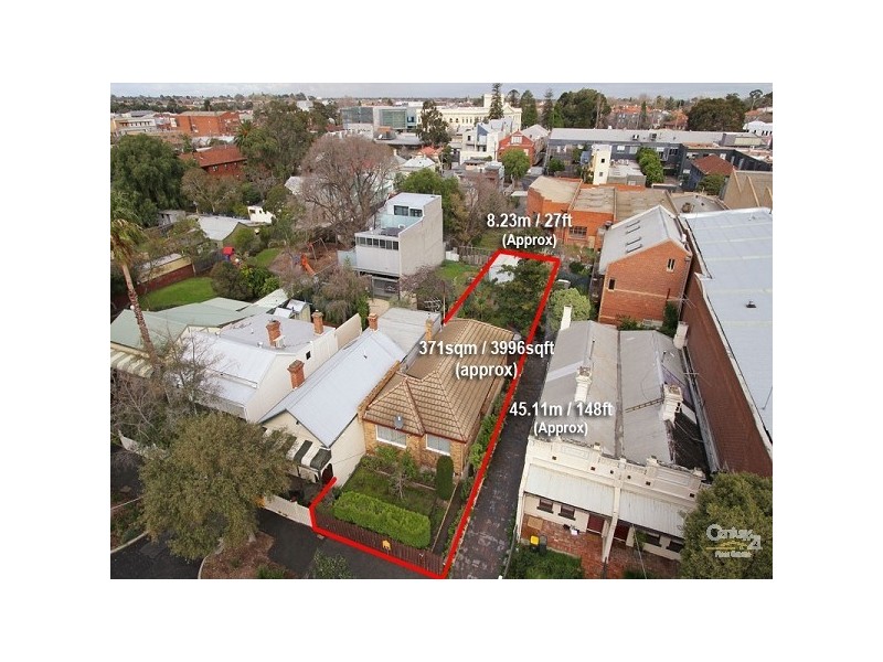 33 PAKINGTON STREET, St Kilda VIC 3182