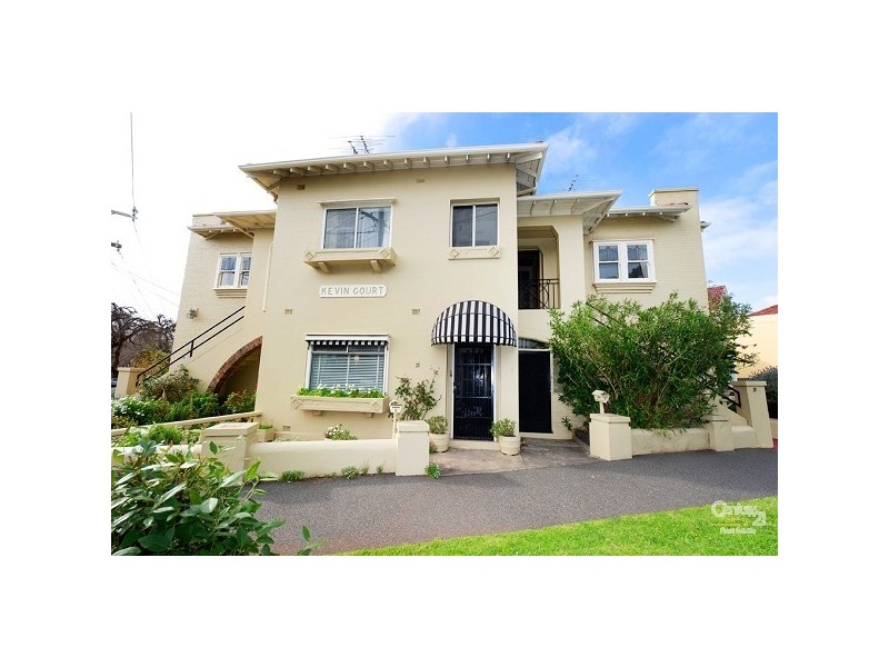 5/11 ORMOND ESPLANADE, Elwood VIC 3184