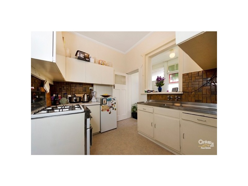 5/11 ORMOND ESPLANADE, Elwood VIC 3184