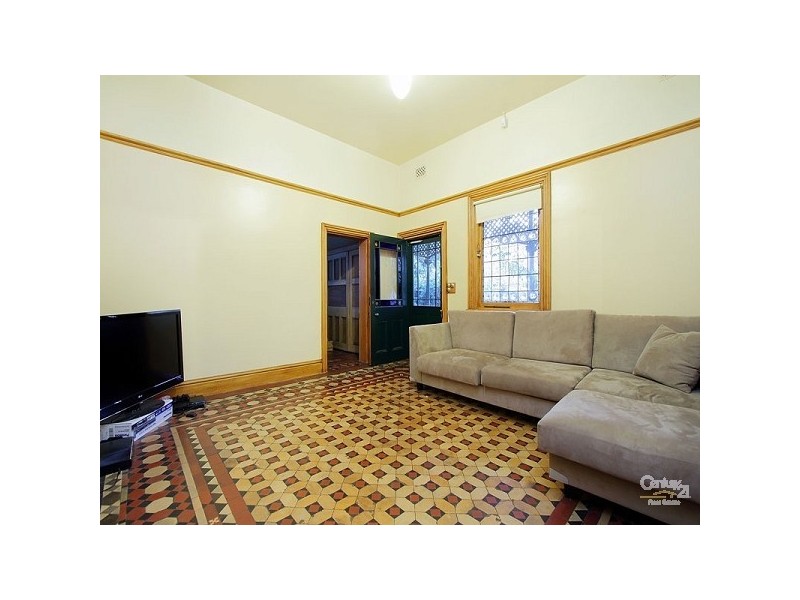 6 Dickens Street, Elwood VIC 3184