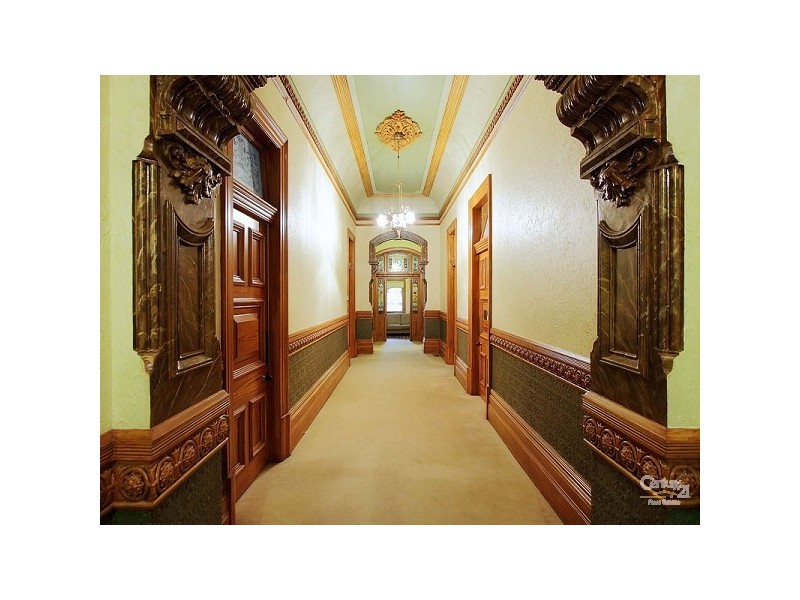 6 Dickens Street, Elwood VIC 3184