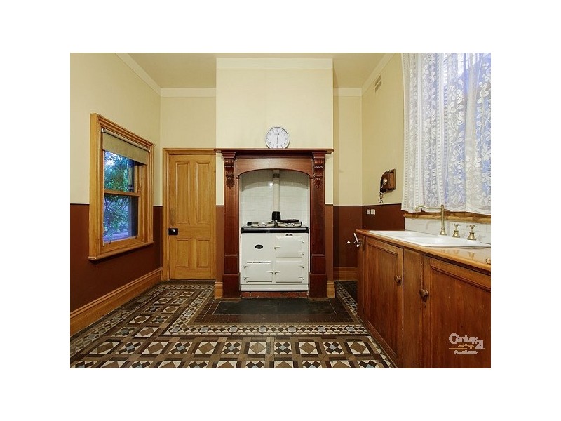 6 Dickens Street, Elwood VIC 3184