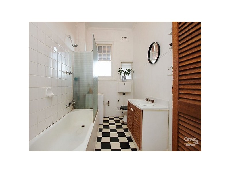 12/92 BARKLY STREET, St Kilda VIC 3182