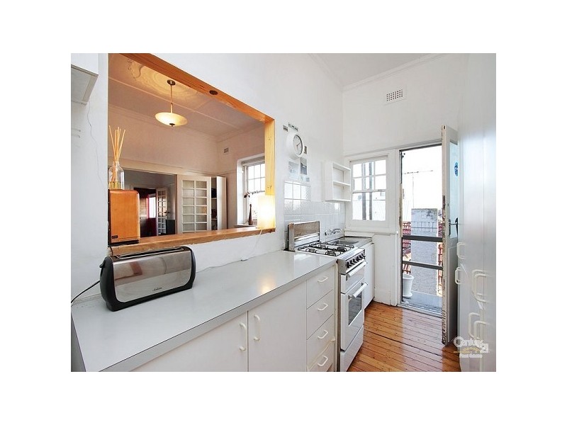 12/92 BARKLY STREET, St Kilda VIC 3182