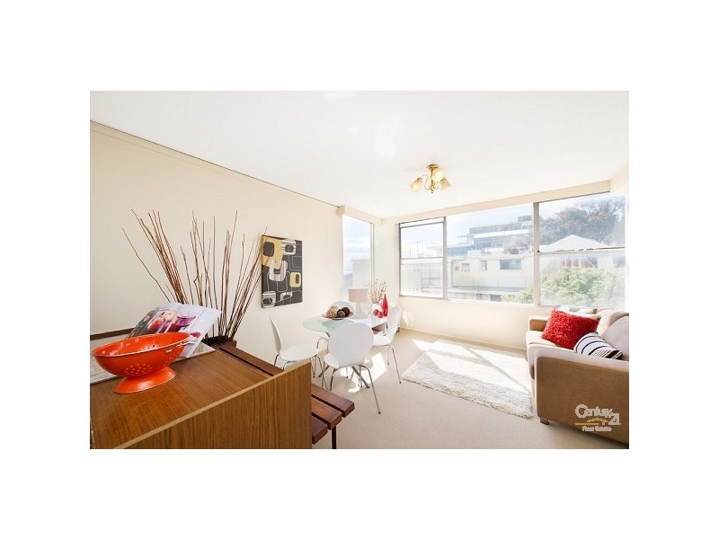 18/350 Beaconsfield Parade, St Kilda West VIC 3182