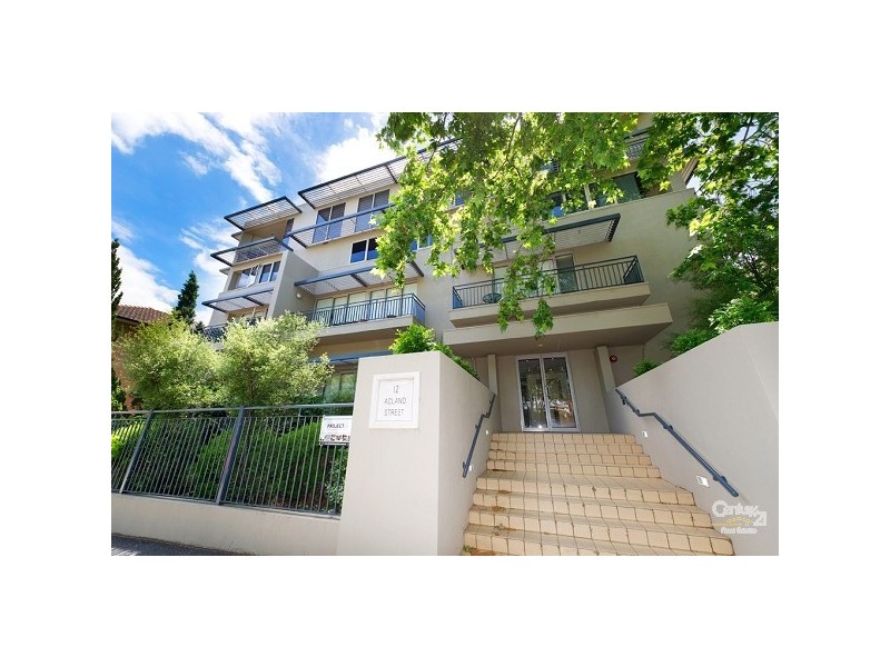 20/12 Acland Street, St Kilda VIC 3182