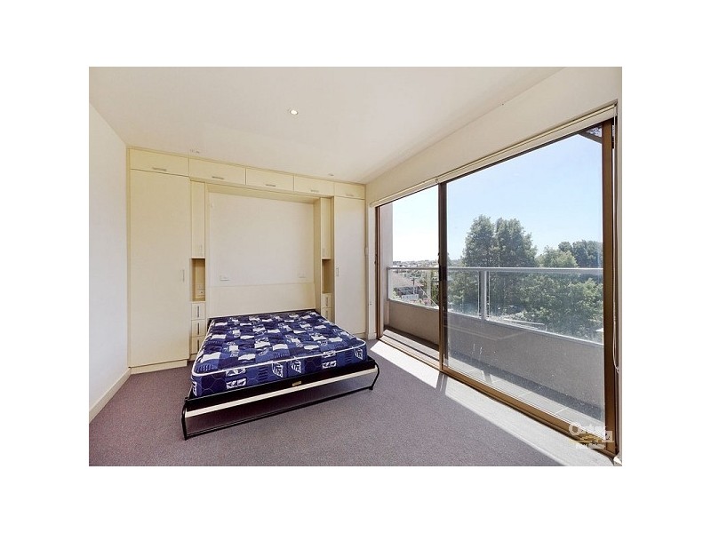 303/64 Wellington Street, St Kilda VIC 3182