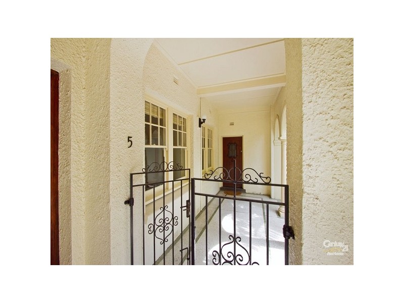 5/43 Acland Street, St Kilda VIC 3182