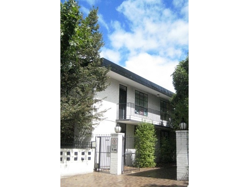 10/13 Crimea Street, St Kilda VIC 3182