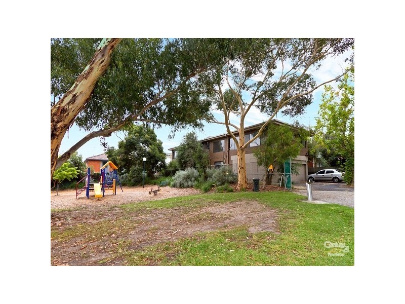 1/16 Lindsay Avenue, Elwood VIC 3184