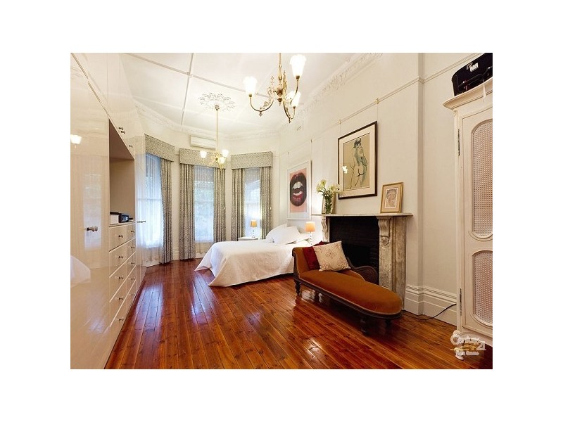 90 Wellington Street, St Kilda VIC 3182