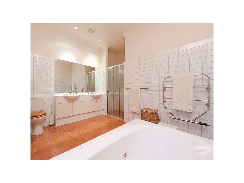 28/133 Fitzroy Street, St Kilda VIC 3182
