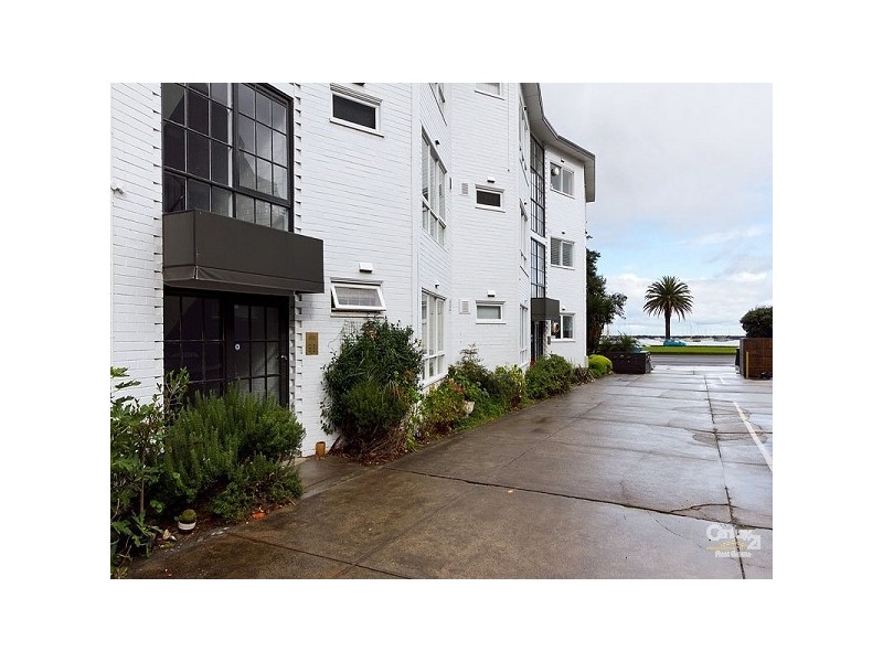 13/318 Beaconsfield Parade, St Kilda West VIC 3182