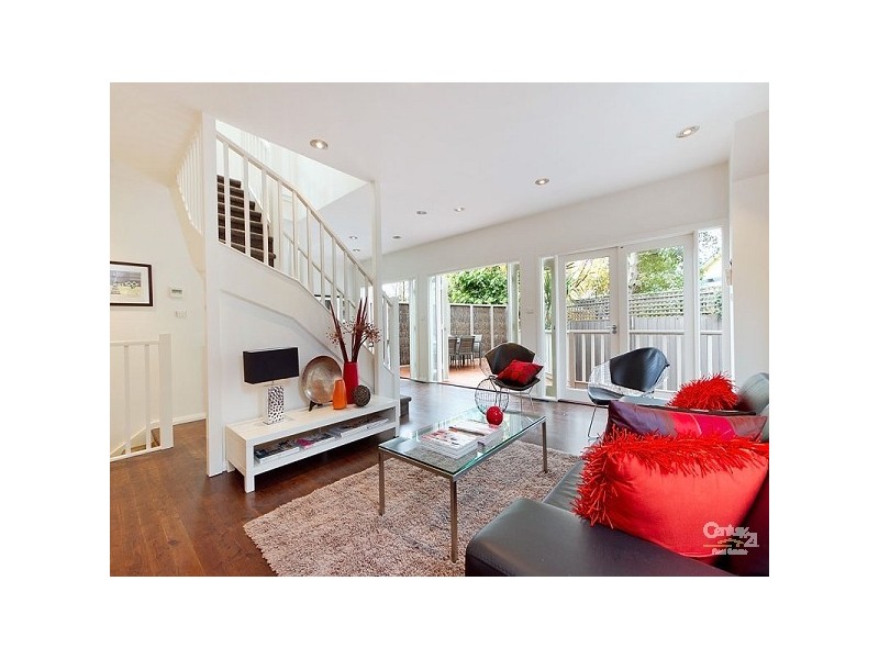 6a Foam Street, Elwood VIC 3184