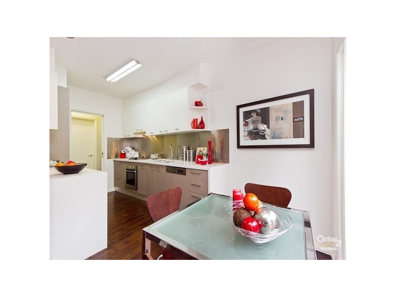 6a Foam Street, Elwood VIC 3184