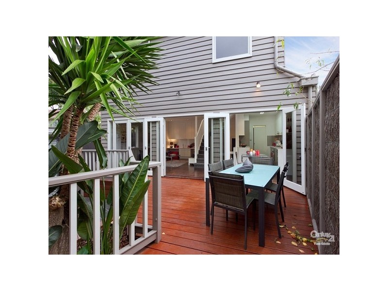 6a Foam Street, Elwood VIC 3184