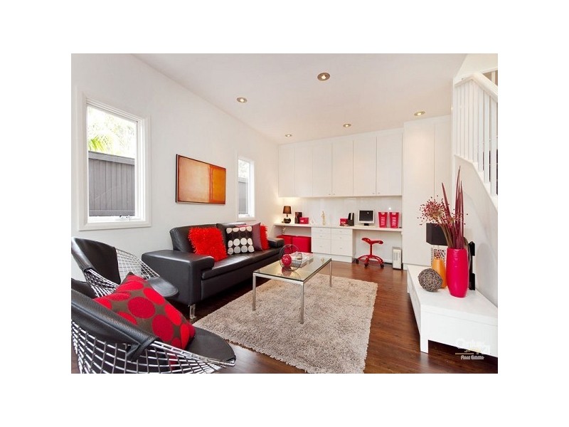 6a Foam Street, Elwood VIC 3184