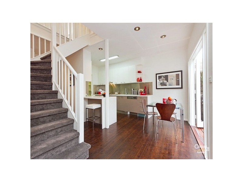 6a Foam Street, Elwood VIC 3184