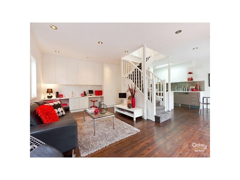 6a Foam Street, Elwood VIC 3184