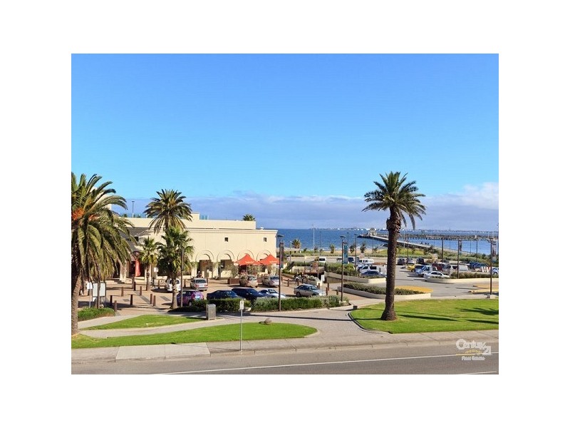 23/13 The Esplanade, St Kilda VIC 3182