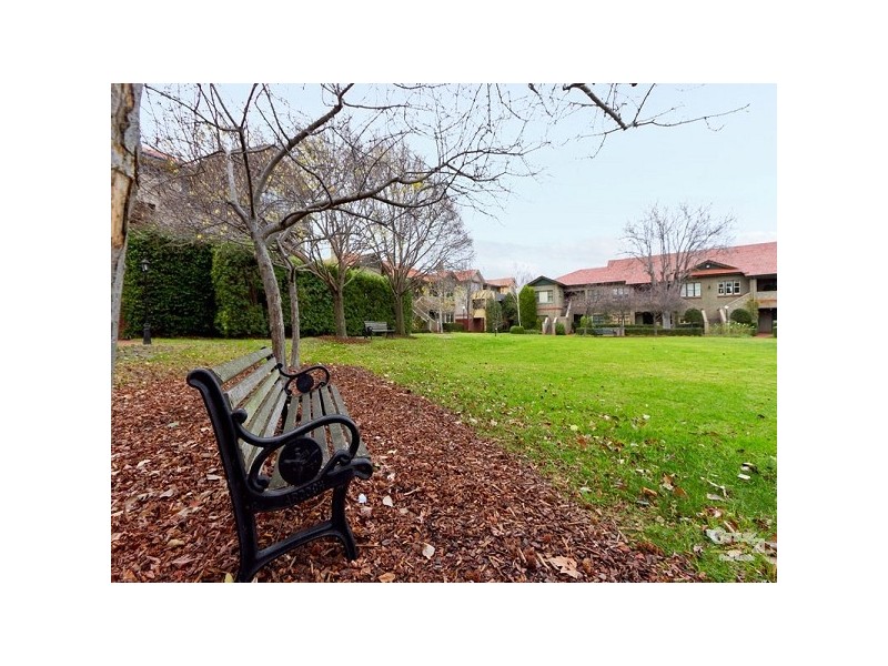 3/10 Ardoch Avenue, St Kilda East VIC 3183