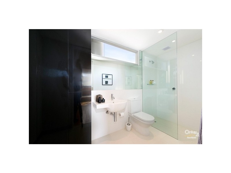 302/35-39 Ormond Road, Elwood VIC 3184