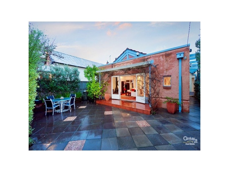 17 Fawkner Street, St Kilda VIC 3182