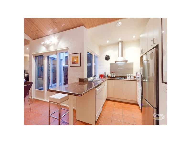 17 Fawkner Street, St Kilda VIC 3182