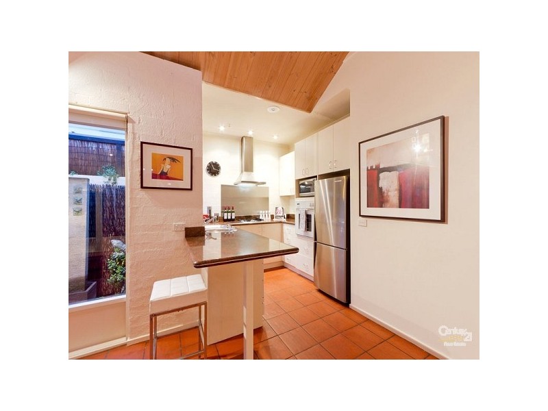 17 Fawkner Street, St Kilda VIC 3182