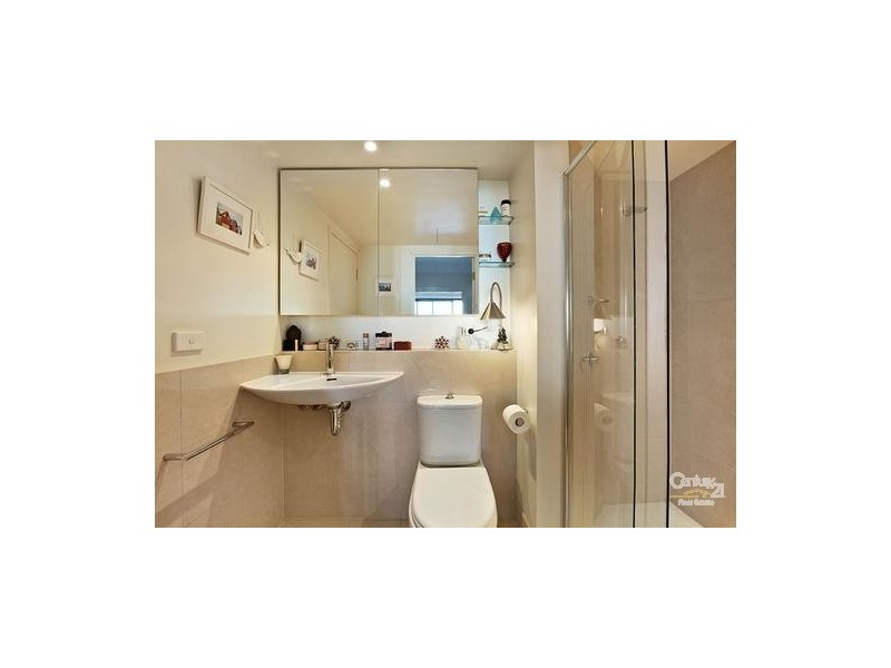 1102/2-4 Albert Road, South Melbourne VIC 3205