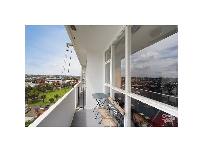 12D/12 Marine Pde, St Kilda VIC 3182