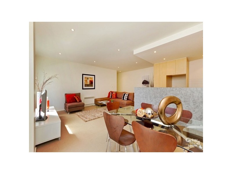 853/1 Esplanade West, Port Melbourne VIC 3207