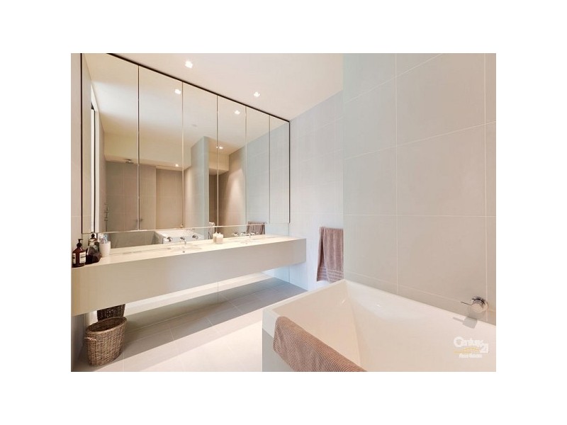 802/8 Kavanagh Street, Southbank VIC 3006