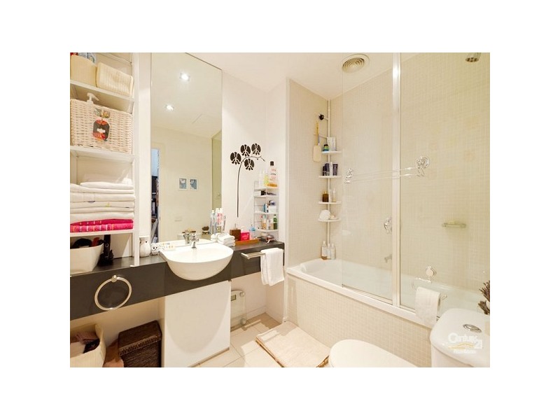 21a/10 Clifton Street, Prahran VIC 3181
