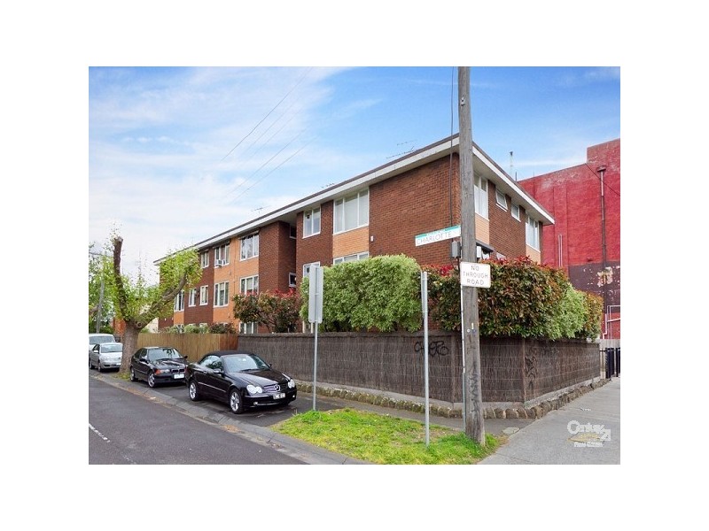 17/11 Chapel Street, St Kilda VIC 3182