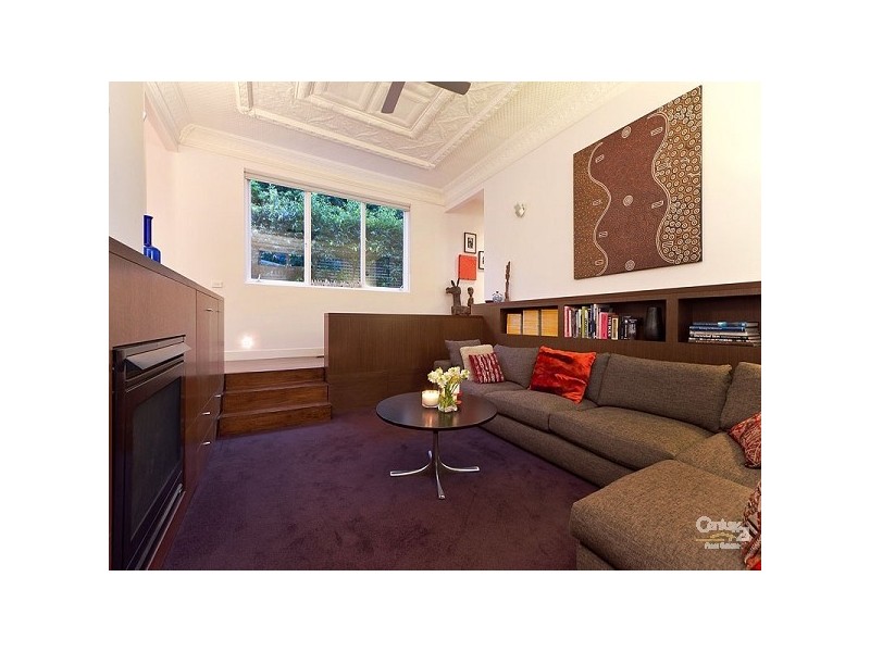 5 Foam Street, Elwood VIC 3184