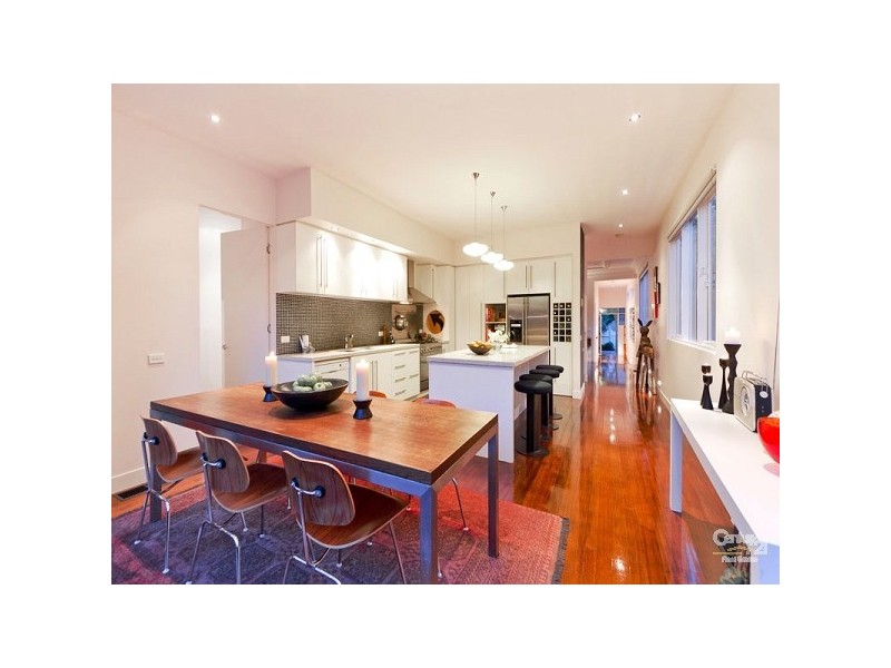 5 Foam Street, Elwood VIC 3184