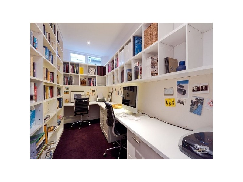 5 Foam Street, Elwood VIC 3184