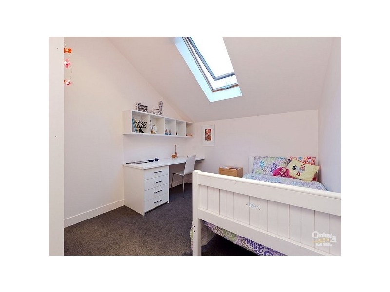 5 Foam Street, Elwood VIC 3184