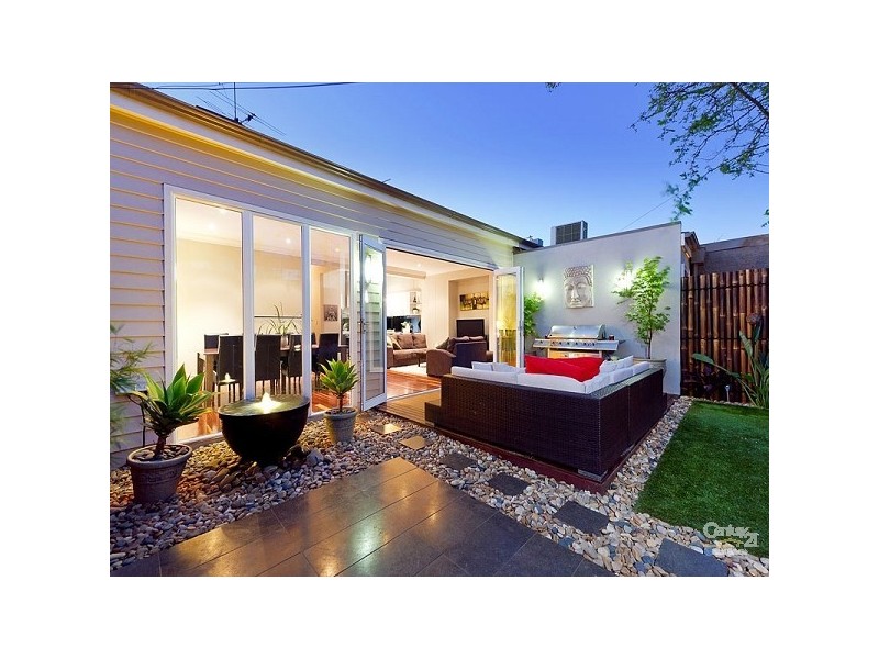 16 Leslie Street, St Kilda East VIC 3183