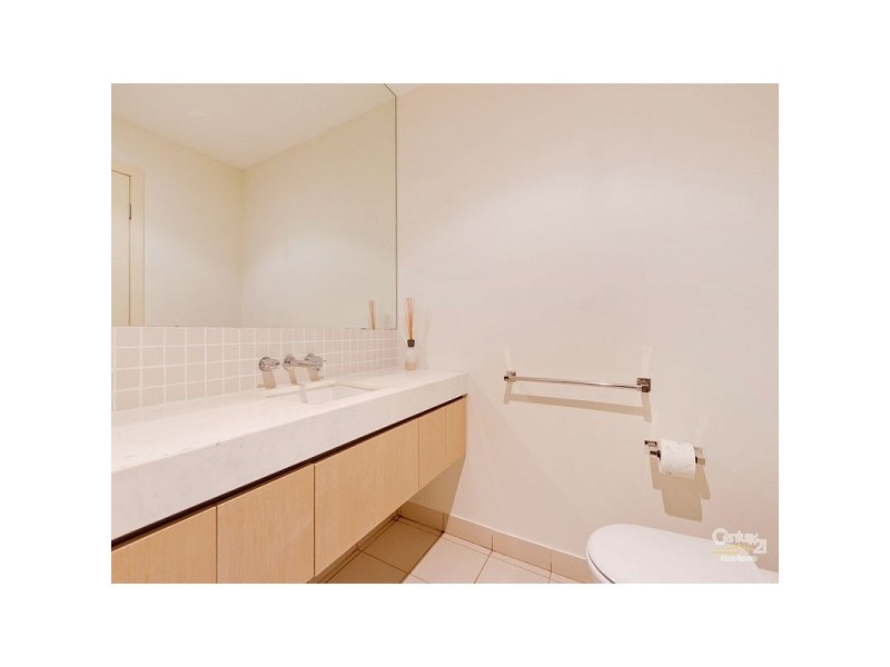 13/80 Dow Street, Port Melbourne VIC 3207