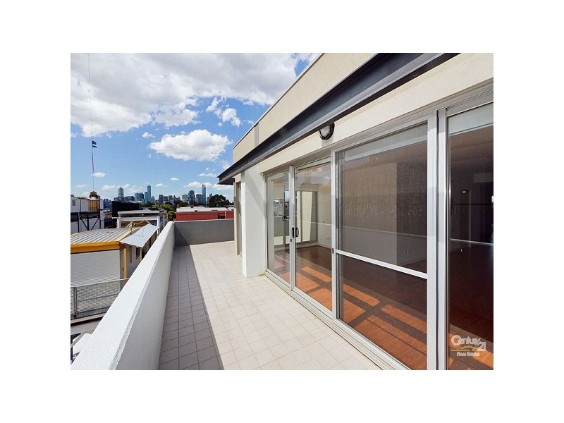 13/80 Dow Street, Port Melbourne VIC 3207