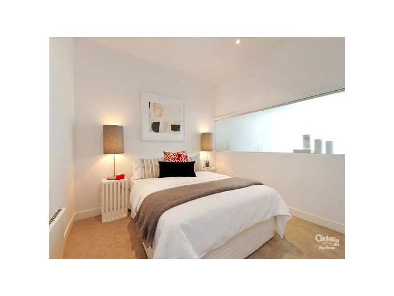 8/126 Chapel Street, St Kilda VIC 3182