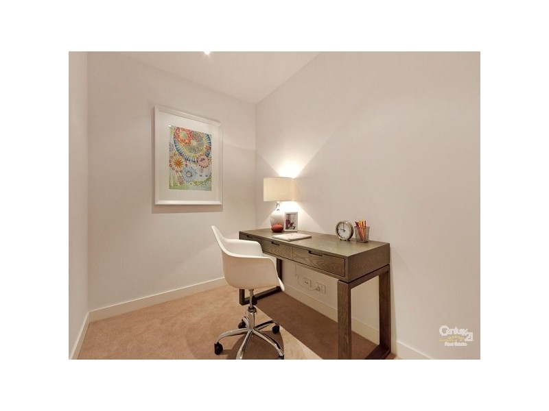 8/126 Chapel Street, St Kilda VIC 3182