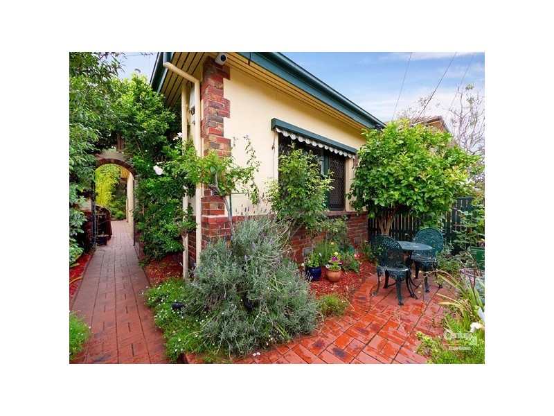 10 Malakoff Street, St Kilda East VIC 3183