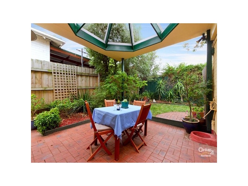 10 Malakoff Street, St Kilda East VIC 3183