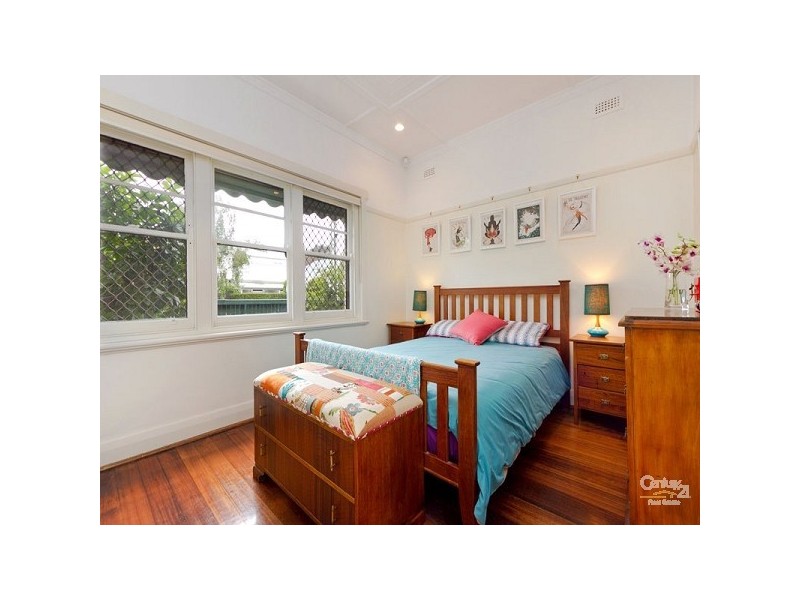 10 Malakoff Street, St Kilda East VIC 3183